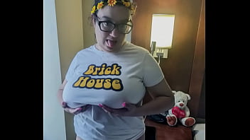 Preview 1 of Anhsex Hoat Hinh - Ms Brick House Black Cock Cum Swallow Show
