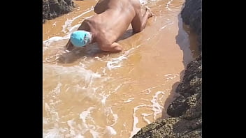 Preview 2 of Red Milf Porno - Ladysilva latina gay bunda gostosa na praia de marquinha ,  vem fuder gostoso