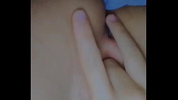 Preview 3 of Gril Domky - Masturbando
