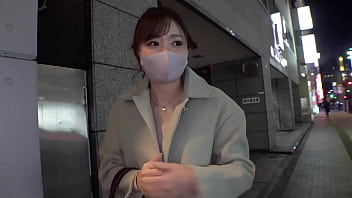 Preview 1 of Tube Porn Mandalay - 【マスク外してもらってイイですか？2人目】足指からアナルまで舐めまくる美女を酒で酔わせてハメ倒し&amp_ヨがらせ乱れ咲ッ！小動物系OLの本性は、酔ったノリでSEXできちゃうビッチだった！