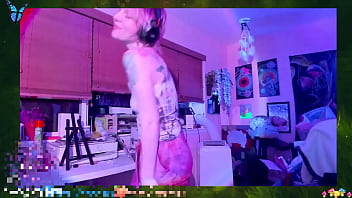 Preview 1 of Nakap Saking - ohhi i&#039_m live for a bit ^-^ chill dancey stream and working on the new update!!