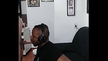 Preview 1 of Xxxvideos Live - MAVAMBO VICIADO NO MEU RABO VEIO ALIVIAR SEU TES&Atilde_O MADRUGADA