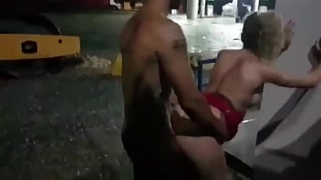 Preview 2 of Bbw Ibu Janda - Corninho levou esposa no posto