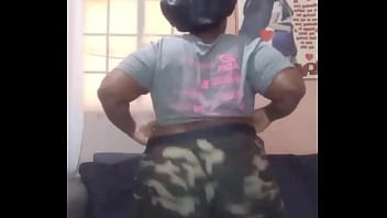 Preview 1 of Khatiya Sex Mms - bad girl twerking to dancehall