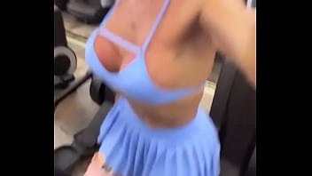 Preview 4 of Sex Zambi - Fui treinar assim ontem,  gostou do look de tenista? Voc&ecirc_ conseguiria malhar do meu lado?