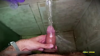 Preview 1 of Healthy Ass - No hands water masturbation. Letting the stream of water fall on my big uncut latino cock until it makes me cum hands free ?