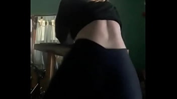 Preview 2 of Full Movie 4k - PAULA MOVIENDO EL ORTO