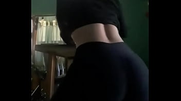 Preview 1 of Full Movie 4k - PAULA MOVIENDO EL ORTO