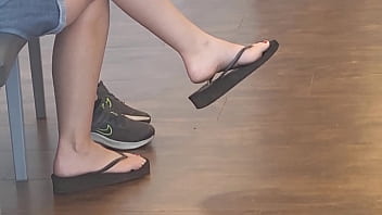 Preview 1 of Led Selsmen - Stranger puts on a show with her feet