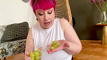 Preview 1 of Piper Perri And Preston - Proxy Paige Love Grapes!