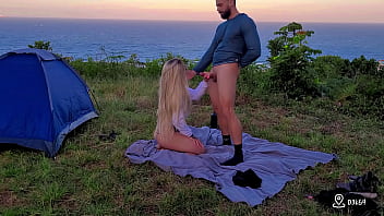 Preview 3 of Cumshot Grop - Fodendo no acampamento minha meia-irm&atilde_