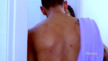 Preview 1 of Hiran Xxx - CONTRATEI UM GAROTO DE PROGRAMA E ESCOLHI O TAMANHO DO PAU. EU QUERO SEMPRE O MAIOR - HELLEN ALMEIDA E VINNY KABULOSO