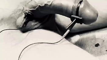 Preview 1 of Aline Prostate - Estim while tanning