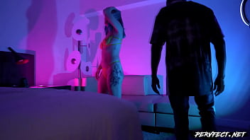 Preview 1 of Fume Avale - What are friends For?