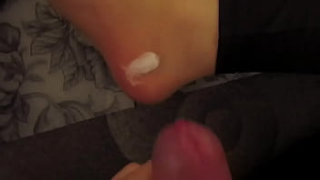 Preview 4 of Amatuer Latex - Cover My Feets In Stockings (eluna 84)