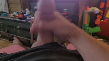 Preview 3 of Fist Belge - Quick stroke and cum after a long night.  Girlfriend cleans up the mess