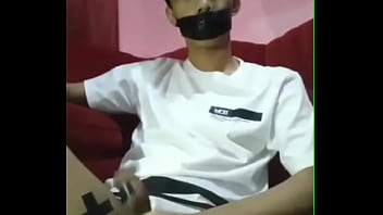 Preview 1 of Pakistani Xxx Tube - Asian boy takes a big load