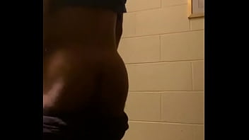 Preview 2 of Xxx Gile And Dog - Love sucking bbc