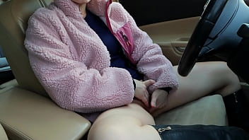 Preview 3 of Casting Kristy - The Depraved Milf Went Out of Town to Masturbate Her Pussy in the Car.