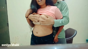 Preview 2 of Good Assess - भाभी ने चूत pelne के लिए लड़के को घर पे बुलाया और अपनी चूदाई करवाई xxx soniya bhabi