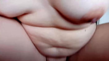 Preview 3 of Amircan Sexx - La afeita y le rompe la virginidad a su Amiga de 18 a&ntilde_os cuando estamos solos en la casa : ella queria que la afeitara y le termine metiendo toda la polla hasta romper su virginidad