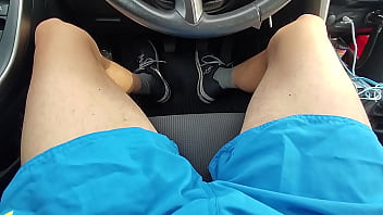 Preview 1 of Oldjicom Hd - Peeing in my car