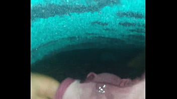 Preview 3 of Old Girl Young Boy Fuck - Me masturbo con la tanga de mi hermana y me