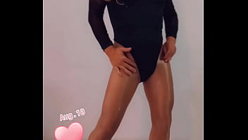 Preview 2 of Teen Fuck Gang Throat Slappe - Body negro tacones negros