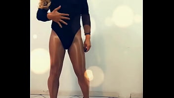 Preview 4 of Teen Fuck Gang Throat Slappe - Body negro tacones negros