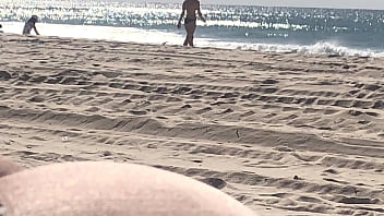 Preview 4 of Video Pronographie - Short Beach Clip 2