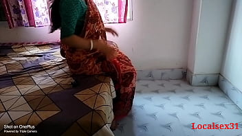 Preview 1 of Pakistani Xxxsexfucking - Red Saree Mom Fucking Hardly In Room With Localboy ( Official Video By Localsex31)