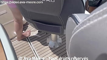 Preview 2 of Xxx Sex Vudi - Deux salopes fran&ccedil_aises se baisent la chatte avec un double gode sur un bateau