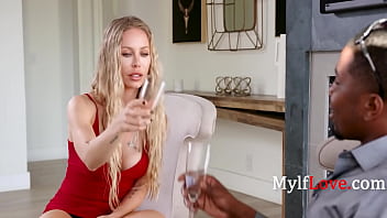 Preview 2 of Big Boosh Xxx Hd Video - Nicole Aniston&#039_s Shower Sex With Husband&#039_s Business Partner