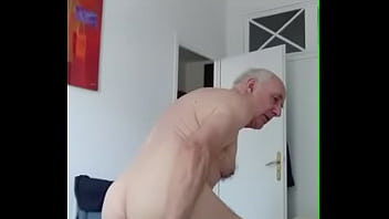 Preview 3 of Www Sex Of Siriya - vieux gay se gode