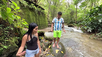 Preview 2 of Holibud Xxx Movi - Me aprovecho de la necesidad de joven linda de ayudar a su novio para follarla duro y venirmele adentro.