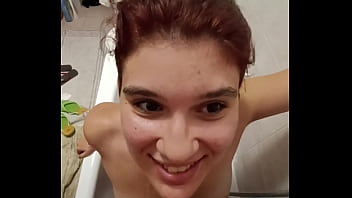 Preview 2 of Www Oida Xxxx Video Com - Chiara si fa pisciare sulle tette