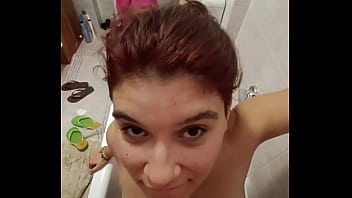 Preview 1 of Www Oida Xxxx Video Com - Chiara si fa pisciare sulle tette