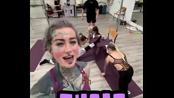 Preview 1 of Poran X Vidio - Practice the splits...Everyone like to see the splits but getting there is though and staying there even more... With th...