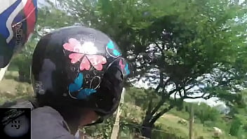 Preview 1 of India Xvidiyo - me dio una rica chupada en el monte