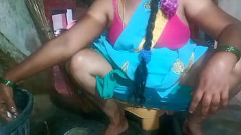 Preview 3 of Actress Story Xossip - Indian sexy aunty plate cleaning video