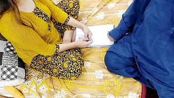 Preview 1 of Family Metar Xnxx Movie - Indian Stepdaughter Fucked By Stepdaddy ,  She Failed In College Exams With Clear Hindi Audio