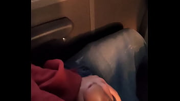 Preview 2 of 2 Girls One Blowjob - Punhetando no &ocirc_nibus indo pra Campinas