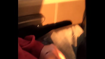 Preview 4 of 2 Girls One Blowjob - Punhetando no &ocirc_nibus indo pra Campinas