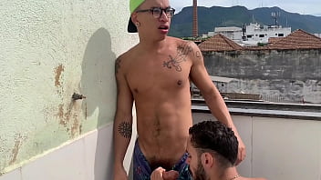 Preview 2 of Kitrina Cafe Sex - chamei meu amigo pra em casa s&oacute_ pra poder comer ele Luiz Sartori
