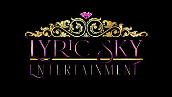 Preview 1 of Xxx Doblado - Maria Bose makes Lyric  Sky&#039_s  Pussy Vibrate with her Giant Wand
