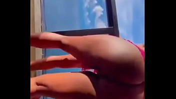 Preview 3 of Interriacial Gay Slave - Algu&eacute_m aki gosta que eu rebole assim bem devagar