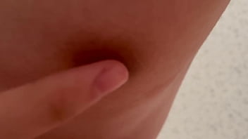 Preview 1 of Dillan Duran - 乳首弄り