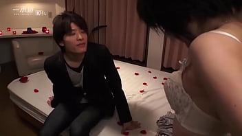 Preview 3 of Sexy Stepsister Big Boobs - 日高ゆりあ 　First Love〜記念日〜　 キャンドルに照らされた部屋に彼氏と一緒に入ってきたゆりあちゃん. 1