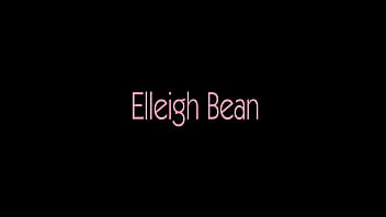 Preview 1 of Finger Xxx Indian - FEMOUT XXX: ElleighBean Turns On