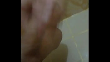 Preview 3 of Sex Hd Hindi Video - Jolie femme fontaine se defonce la chatte avec une gode
